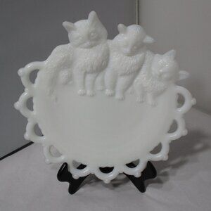 Vintage Westmoreland White Milk Glass 3 Kittens Cats Figural Collectible Plate